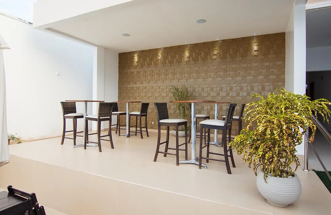Royal Hotel & Gastronomia-1